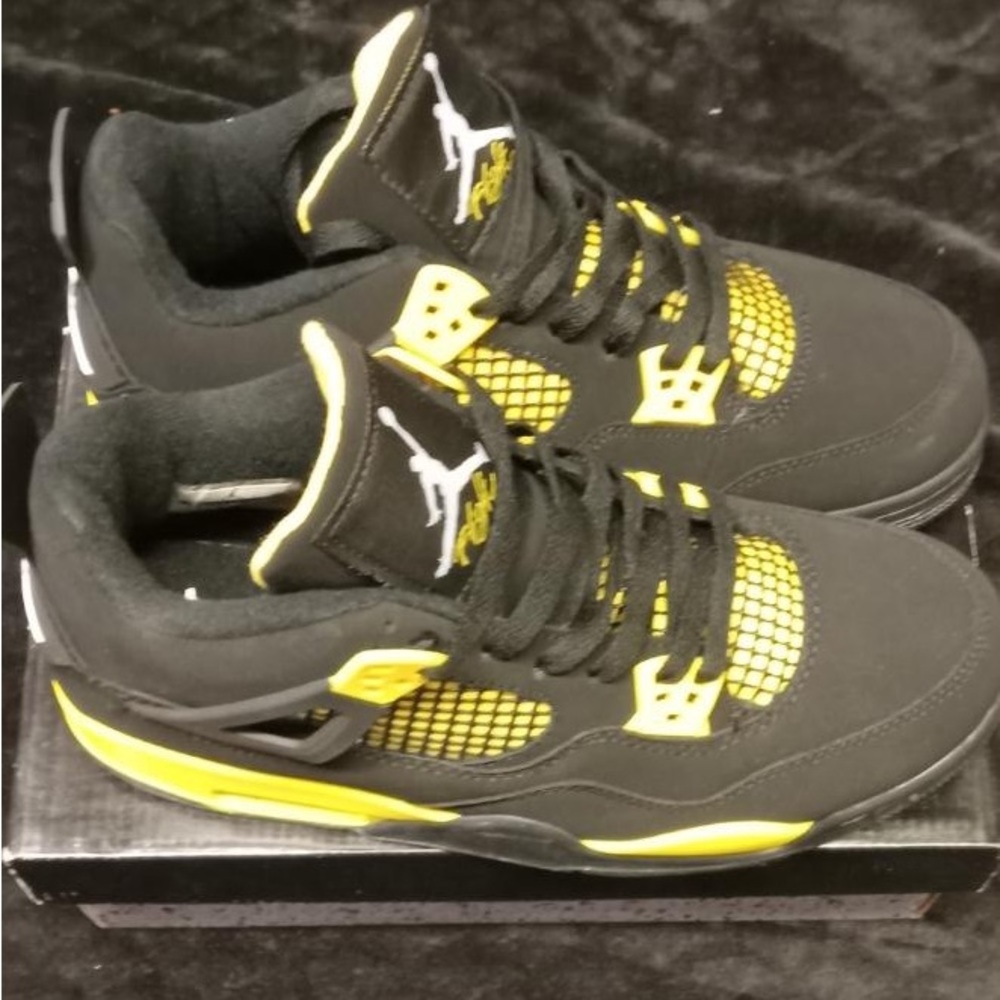 Jordan 4